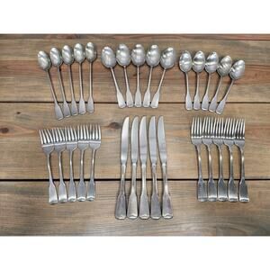 Oneida stainless Steel Heirloom American Colonial five place settings 30 Pieces